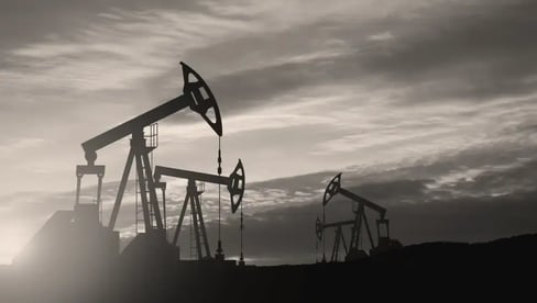 Oil returns above $100: Daniel Varela’s analysis on RTS