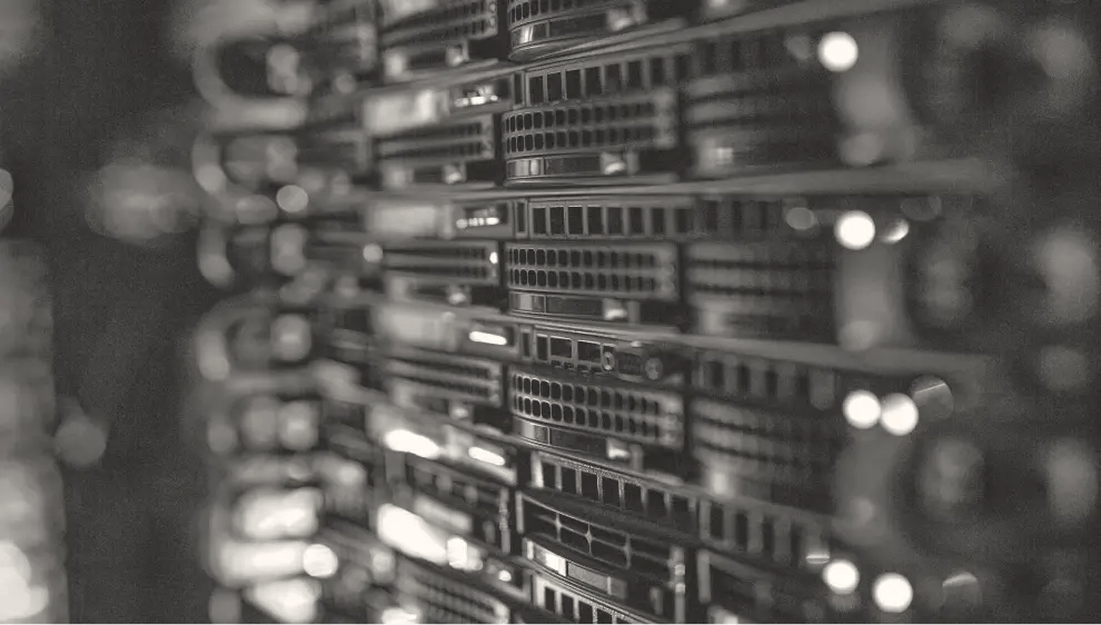 Kubernetes : pourquoi ce mot revient-il souvent quand on parle de déployer des applications ?